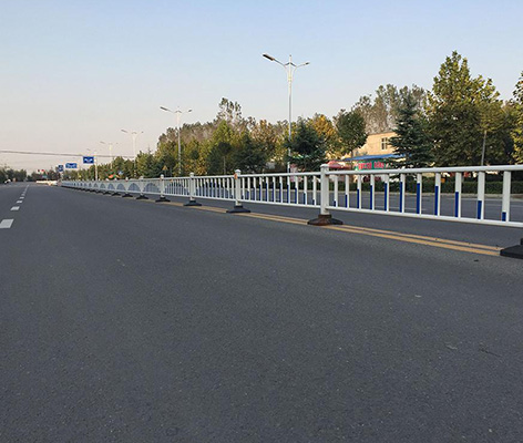 城市道路護(hù)欄