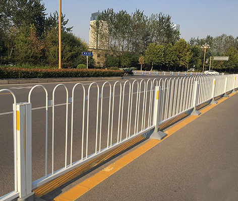 城市道路護(hù)欄